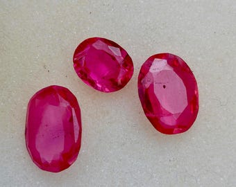 Gemas de imitación de rubí rosa brillante / Piedras sueltas de talla ovalada para la fabricación de joyas