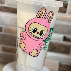 Labubu Starbucks Tasse | 610 ml | Wiederverwendbar | Labubu inspiriert | Labubu | Tasse Monster | Personalisierte Starbucks-Tasse
