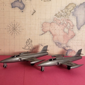 Pair of Vintage Toy USAF Fighter Jets from Pyro Plastics Plane 1950&#39;s