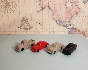 Vintage Set of Varney Hard Plastic HO Scale 1950's Ford Cars Truck