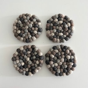 Handmade Felt Coasters|Gray/White|Set of 2,4|Decor|Gift|Tea/Coffee Mat|Absorbent|Vibrant
