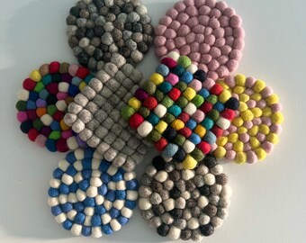 Posavasos de fieltro de lana hechos a mano: posavasos vibrantes para bebidas, juego de 2/4