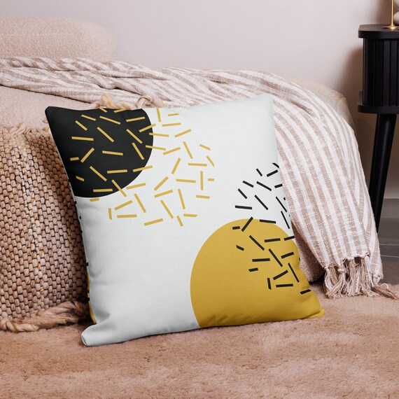 Simple Graphic Pillow Modern Pillow Beautiful Graphic Pillow Circle Graphic Design Pillow Cool Geometric Pillow Minimal Pillow Design Etsy