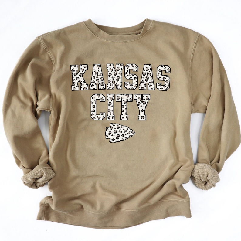 Kansas City Leopard Graphic Crew Neck Sweatshirt main image 1