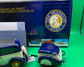 1:24 Franklin Mint 1933 Ford Deluxe 2 Door Chicago Police