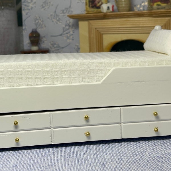 Beautiful Miniature Dollhouse Scale  White Twin Trundle or Day Bed with Mattress