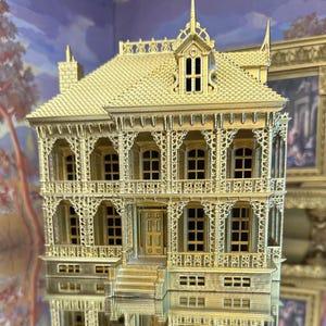 HO oder 1:87 Gold Miniatur Scharnier Puppenhaus Rollenspiel Actionfigur Szenen Green Revival 2 Large Galleries Garden Distrikt New Orleans Geschenk