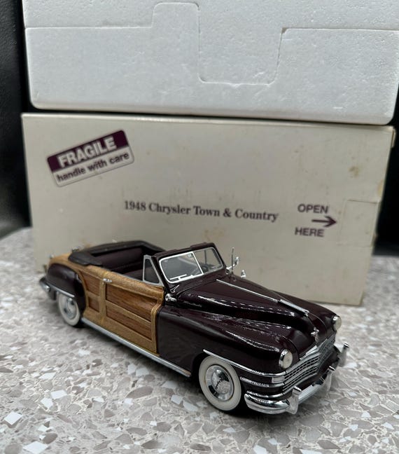 1:24 Vintage Danbury Mint Die Cast 1948 Chrysler Town Car