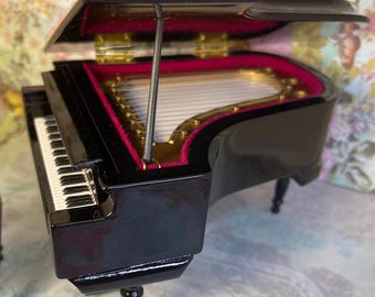 1:10  Gloss Brown Grand Piano Music Box Melody For Elise