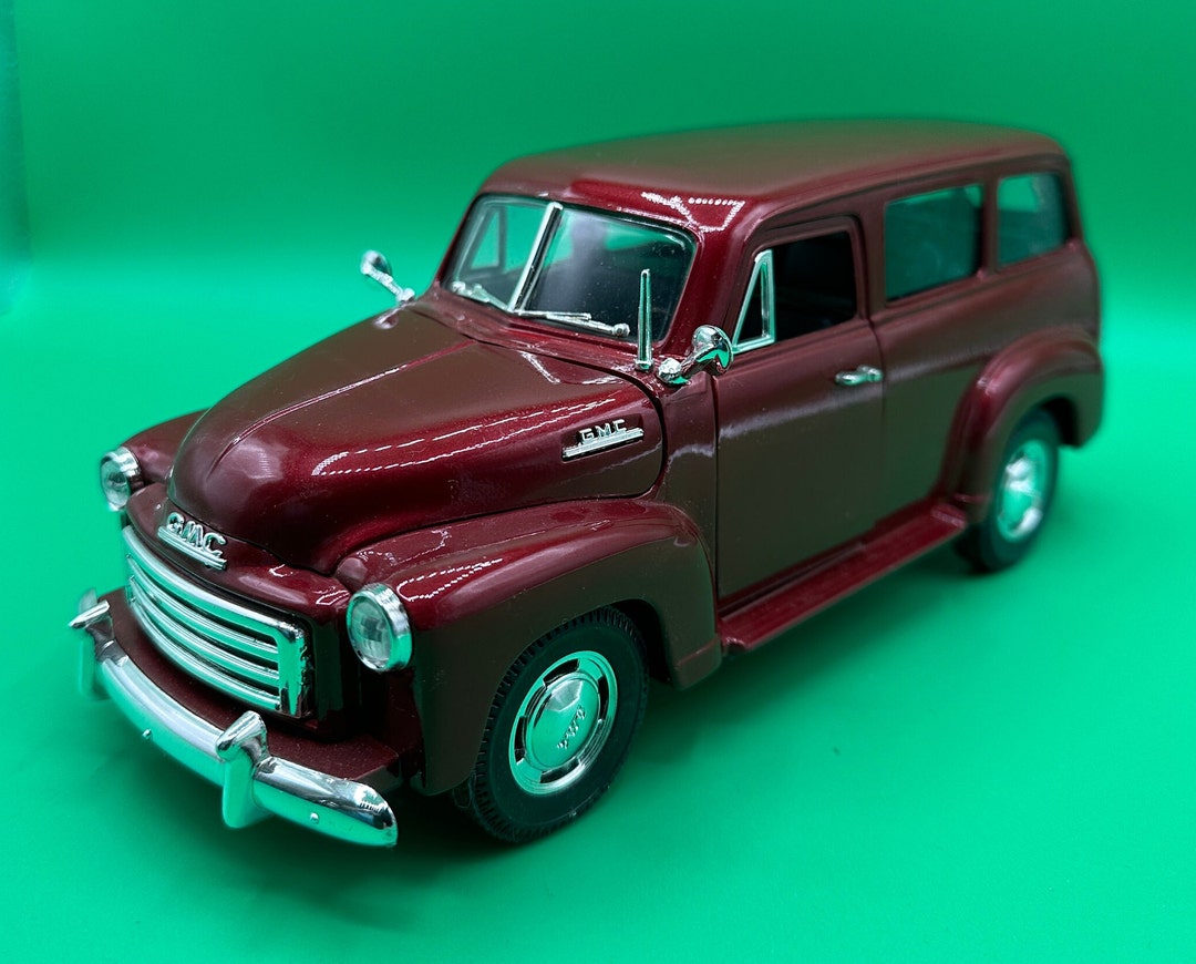 MIRA GMC 1950 Carryall Suburban 1950 1/18 Dark Green | eBay
