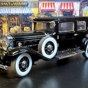 Franklin Mint History Making 1930 1 24 Scale Cadillac V 16 452
