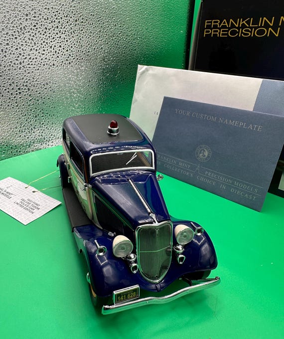 自動車 Franklin Mint 1933 Ford Police Car 1/24 1:24 Franklin Mint 1933 Ford Deluxe 2 Door Chicago Police