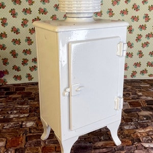 Vintage New Miniature Dollhouse Replica Dee's Delight White Steel Enamel  Refrigerator Monitor Compressor Collectible Art Holiday Birthday