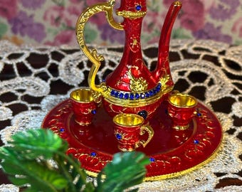 1:6 Scale North African Moroccan Bright Red Enameled Tea Set Green Precious Jewels Action Figure Doll Scene Trinket Box  Tea Pot 4 Cups Tray
