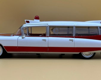1 18 Scale Diecast 1959 CADILLAC ELDORADO Ambulance Hand