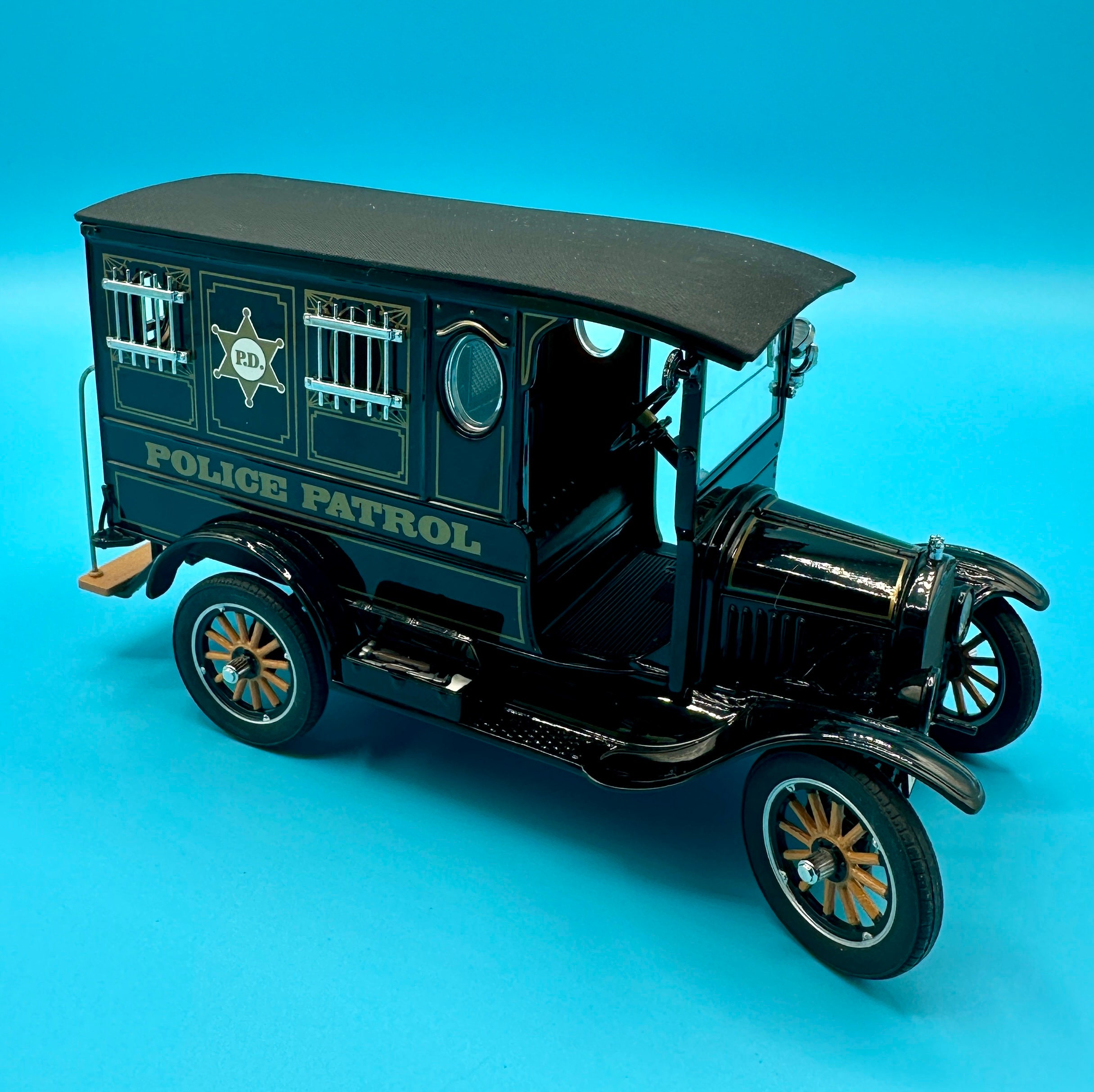Vintage Danbury Mint Die Cast 1920 Ford Model T Paddy Wagon
