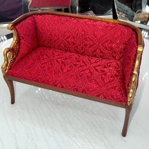 1:12 LIMITED UPPLAGA Dockhusskala Fransk Empire Kejserlig Svansoffa