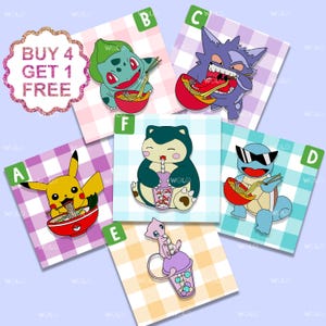 Peut inclure: Six épingles en émail colorées représentant des personnages Pokémon savourant de la nourriture et des boissons. Les épingles sont disposées en grille avec les lettres A à F étiquetant chaque épingle. Les épingles sont sur un fond à carreaux rose et blanc. Le texte "ACHETEZ 4, OBTENEZ 1 GRATUIT" est dans une bannière scintillante rose et blanche en haut de l'image.