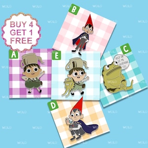 Puede incluir: Conjunto de cinco pines de esmalte con personajes de la serie animada "Más allá del muro del jardín". Los pines están sobre un fondo a cuadros con las letras A, B, C, D y E en la esquina superior de cada tarjeta. Los pines representan a un niño con una tetera en la cabeza, un niño con un sombrero puntiagudo, una rana, un niño con un sombrero puntiagudo sosteniendo un pájaro y un niño con una tetera en la cabeza sosteniendo una rana.