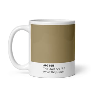 Los búhos no son lo que parecen - Twin Peaks - Taza de muestra de color, bronceado