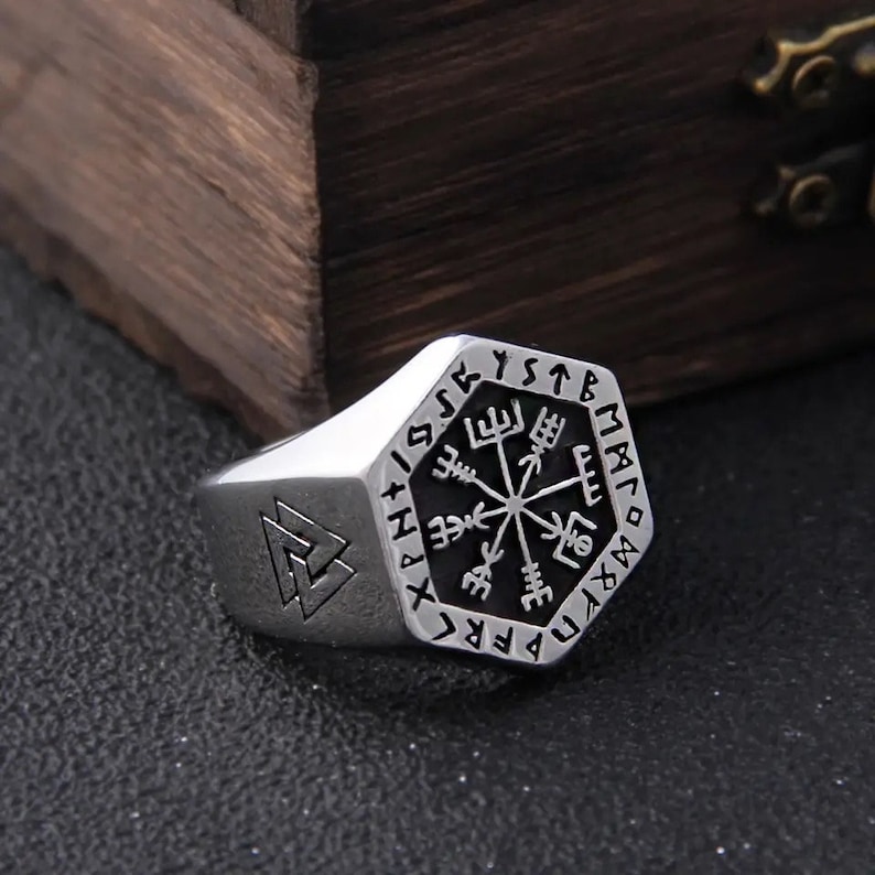 Traingular Rune Norse Mythology Viking Ring by Alphaempire Diamanté, Viking Ring, Norse ...