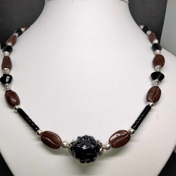 Collier "Grains de Café"  52cm  Lucite/Verre/plaqué Argent