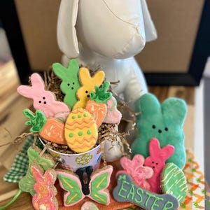 Biscuit Basket Easter Pawliday