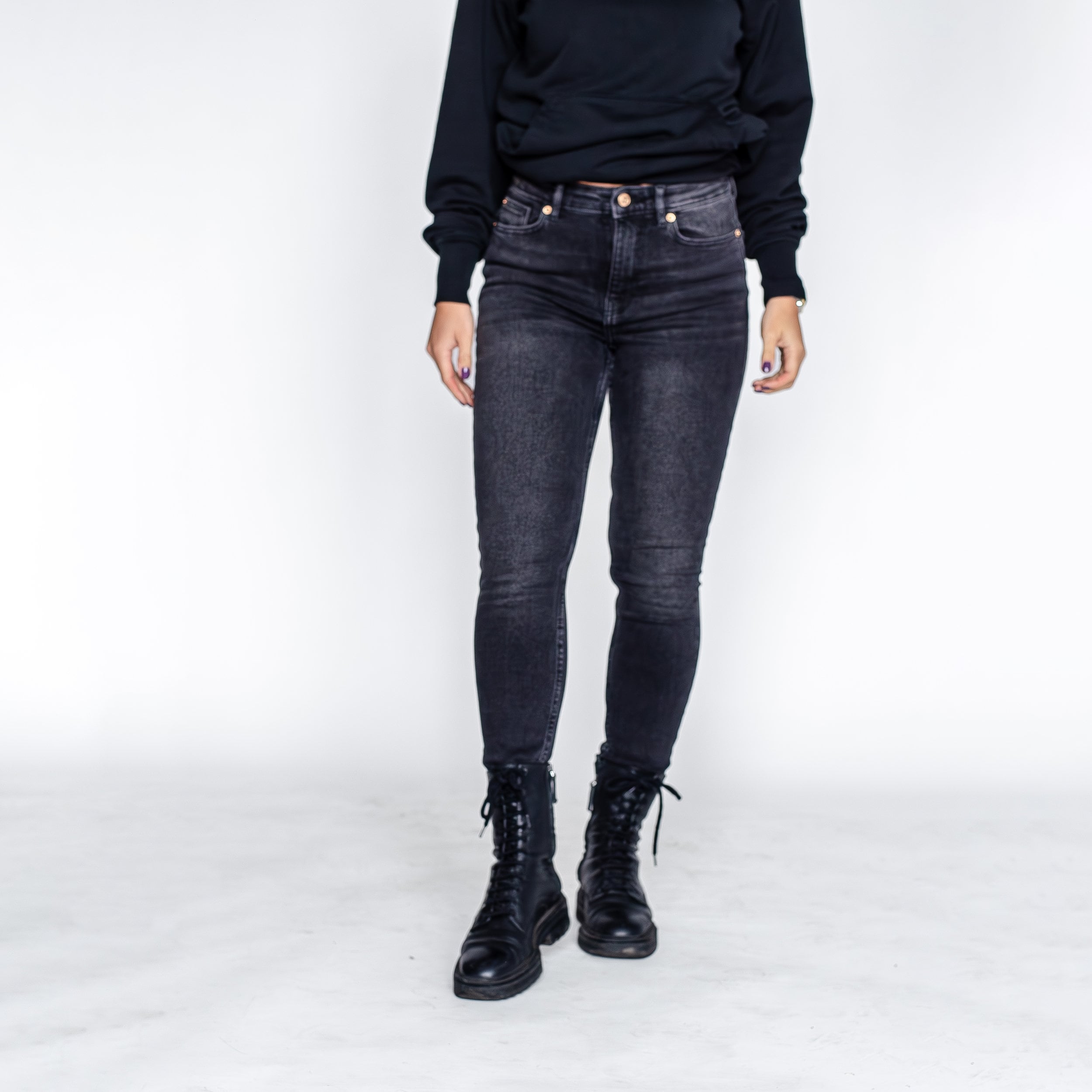 WOMEN S HIGH RISE SKINNY JEANS visual data 3