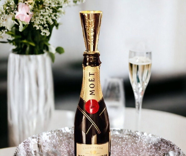 Moet & Chandon Imperial Brut (6 x 187ml Mini Bottles with Sippers)