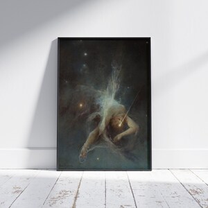 Könnte beinhalten: Ein gerahmtes Gemälde, das eine himmlische Szene mit einer Figur zeigt, die in einem Nebel liegt. Die Figur ist von Sternen und einem Kometen umgeben. Das Gemälde ist in einem dunklen, stimmungsvollen Stil gehalten.