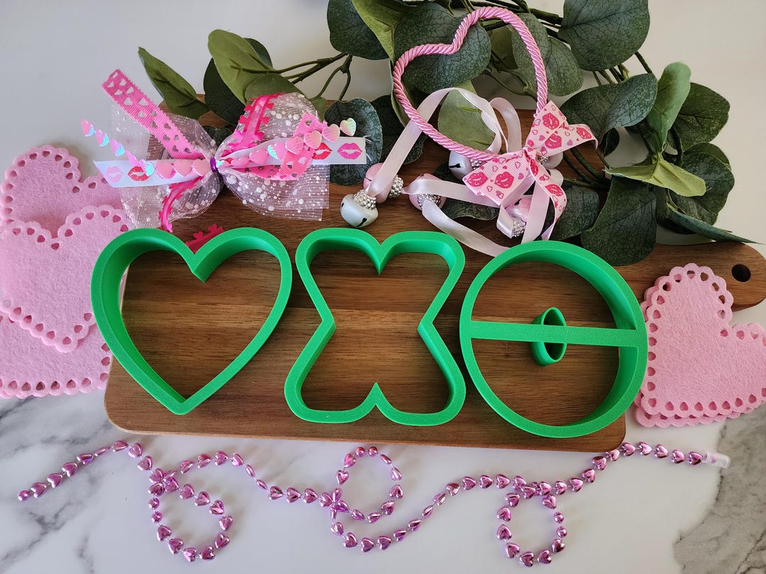 3 Piece Valentine XO Set Kisses and Hugs Cookie Cutters