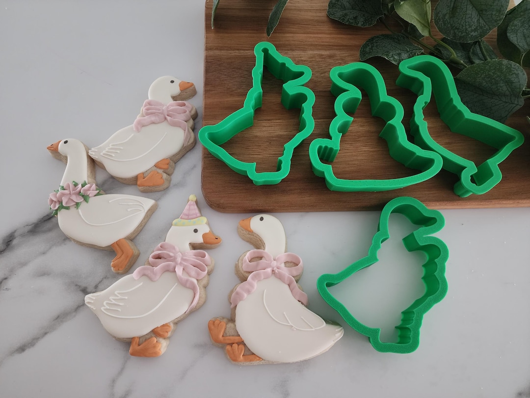 4pc-goose-cookie-cutters-silly-goose-party-hat-coquette-bow