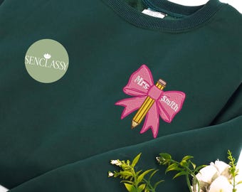 Geborduurd lerarensweater, gepersonaliseerd cadeau leraar naam, aangepast terug naar school-shirt, geborduurde hoodie leraar waardering