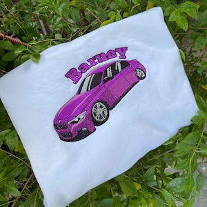 あなたの写真からカスタム刺繍カースウェットシャツ、刺繍カーセーター、パーソナライズされたカー刺繍、カーラブ刺繍スウェットシャツ