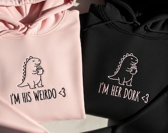 Chemises brodées de dinosaures assorties pour les couples, joli sweat à capuche dinosaure, cadeau de Noël assorti, col rond pour couple, tenue de famille pour anniversaire