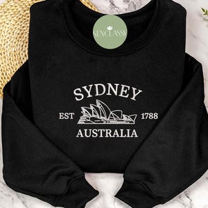 Embroidered Sydney Australia Sweatshirt, Australia Sweatshirt, City Sweatshirt, Embroidered City Sweatshirts, Sydney Vacation Shirt