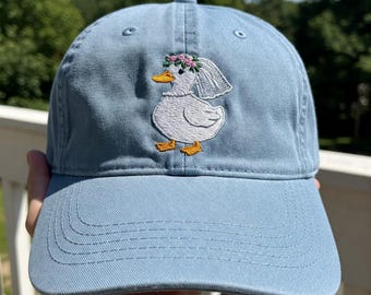 Cappello da sposa a forma di paperella, berretto ricamato per addio al nubilato, cappello da confraternita per matrimonio/addio al celibato/nubilato, regalo per addio al nubilato, regali di nozze