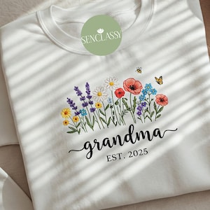 Sudadera bordada "Jardín de la Abuela", cuello redondo personalizado con flor de nacimiento, regalo para los nombres de los nietos, regalo para el Día de la Madre para mamá o abuela