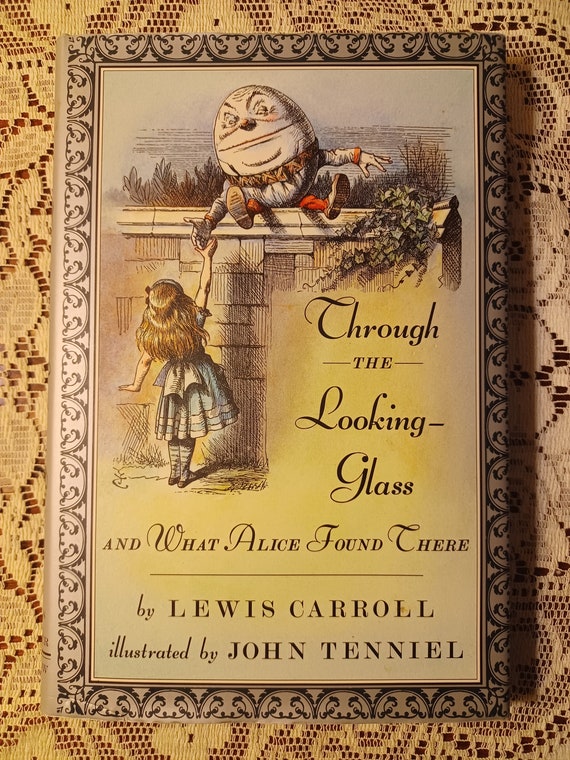 Alice Through the Looking-Glass ハードカバー Alice's Adventures in Wonderland and Through the Looking