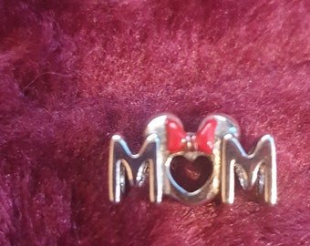 U Are the Heart of Our Family Mum Charm - U Complete Our Family - U Are the love of My Life Mum - A Mother's Love is Written in hearts