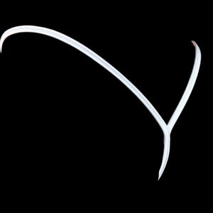 Puede incluir: Un juego de tres tazas de cer&aacute;mica con un acabado mate moteado. Las tazas son de color crema, gris claro y gris oscuro. Cada taza tiene un dise&ntilde;o simple y minimalista y un asa redondeada.