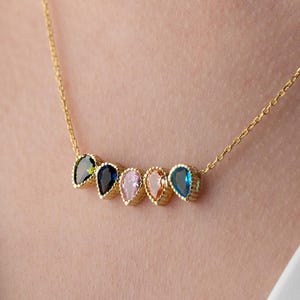 Drop Birthstone Necklace, Family Birthstone Jewelry, Personalized Gift for Mom, Dainty Custom Necklace, Mother&#39;s Birthstone Pendant