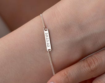 Pulsera con barra personalizada con nombre, pulsera con fecha grabada, joyería personalizada de plata, regalo para el Día de la Madre.