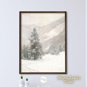 Stampa poster su carta opaca di alta qualità con foresta di pini invernali, decorazione da parete vintage neutra, montagne innevate invernali, fattoria