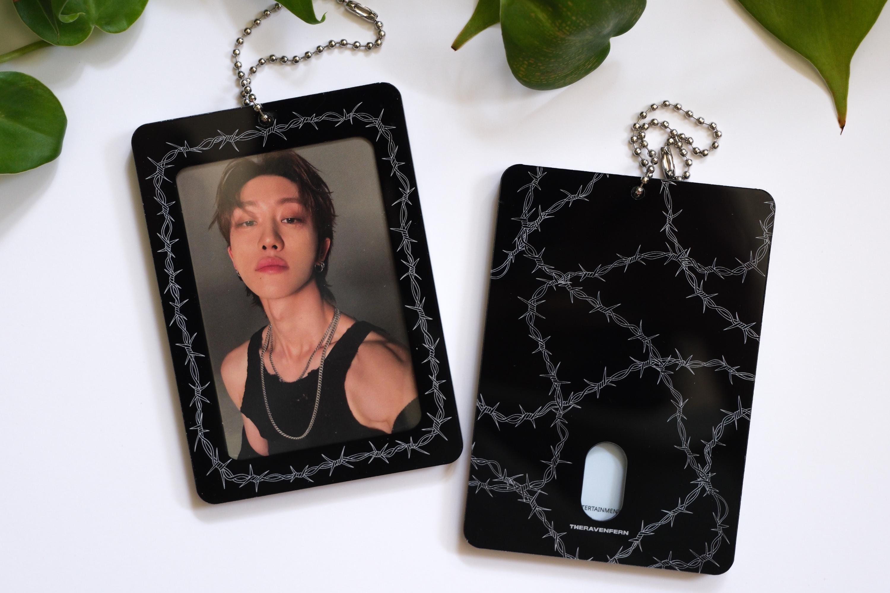 NCT ロンジュン カードホルダー フォトカードホルダー | SMTOWN OFFICIAL ONLINE STORE