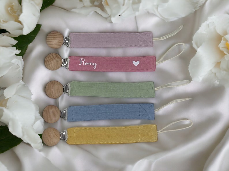 Personalized pacifier clip in cotton gauze image 1