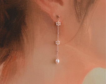 Rose Gold Freshwater Pearl Drop Earrings: Seed Bead Flower Chain