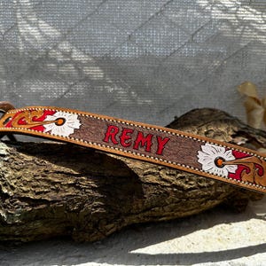 Collare per cani in pelle pieno fiore lavorato a mano personalizzato, collare per cani con motivo floreale western, collare in pelle floreale personalizzato con nome dell&#39;animale