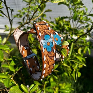 Custom Leather Belt, Personalized Western Belt, Tooled Leather Belt, Floral Tooled Belt, Handmade Leather Belt, Gift For Mom, Gift For Her