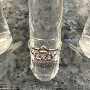Sterling Silver Celtic Knot Trinity Ring - Size 7.5